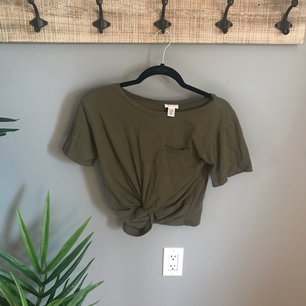 Crop top